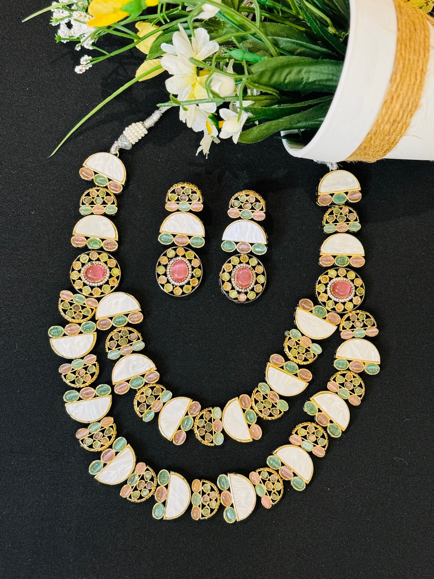 Statement jewelry set for any occasion