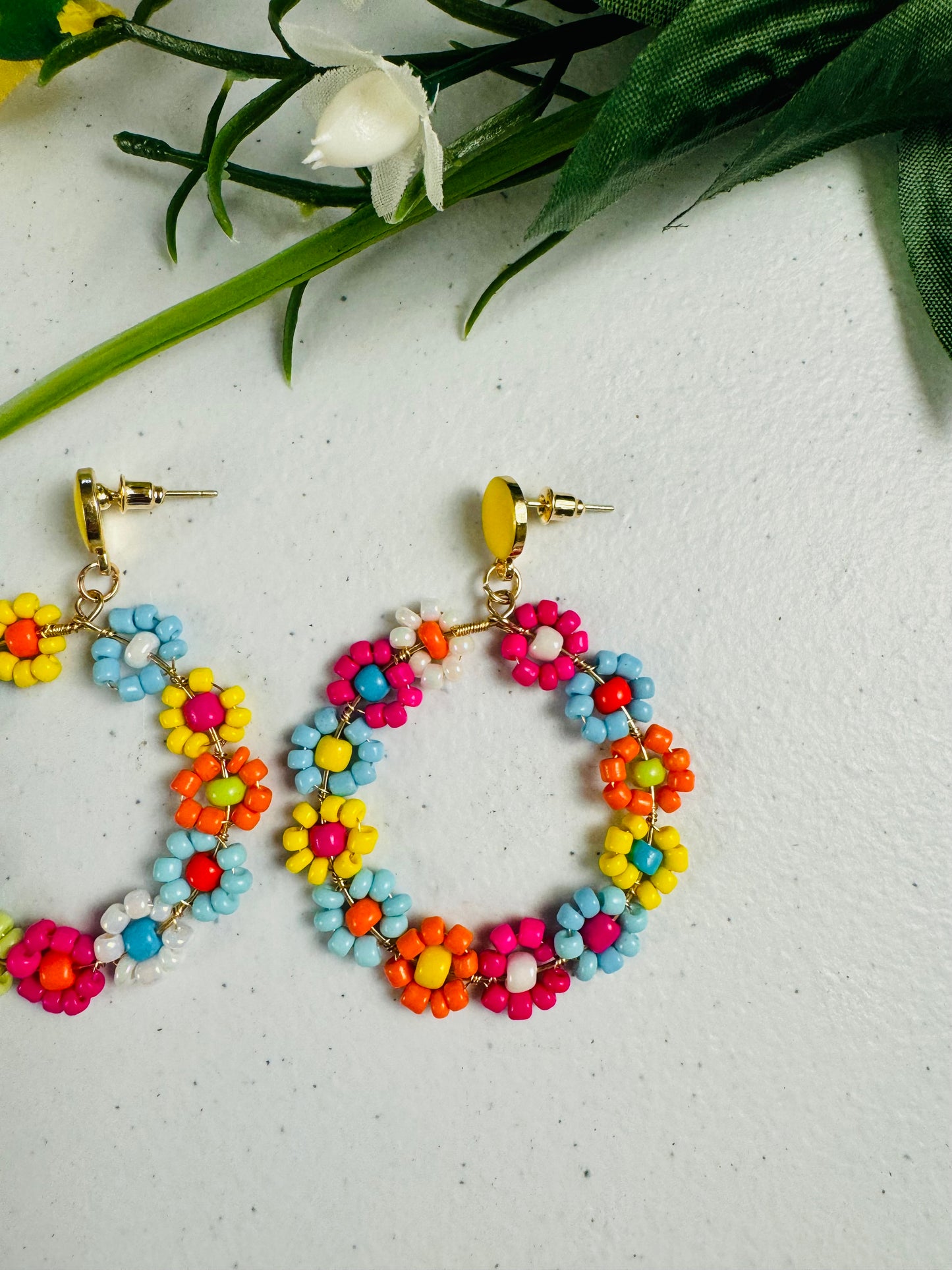 European & American Style Handmade
Floral Beaded Earrings For Women